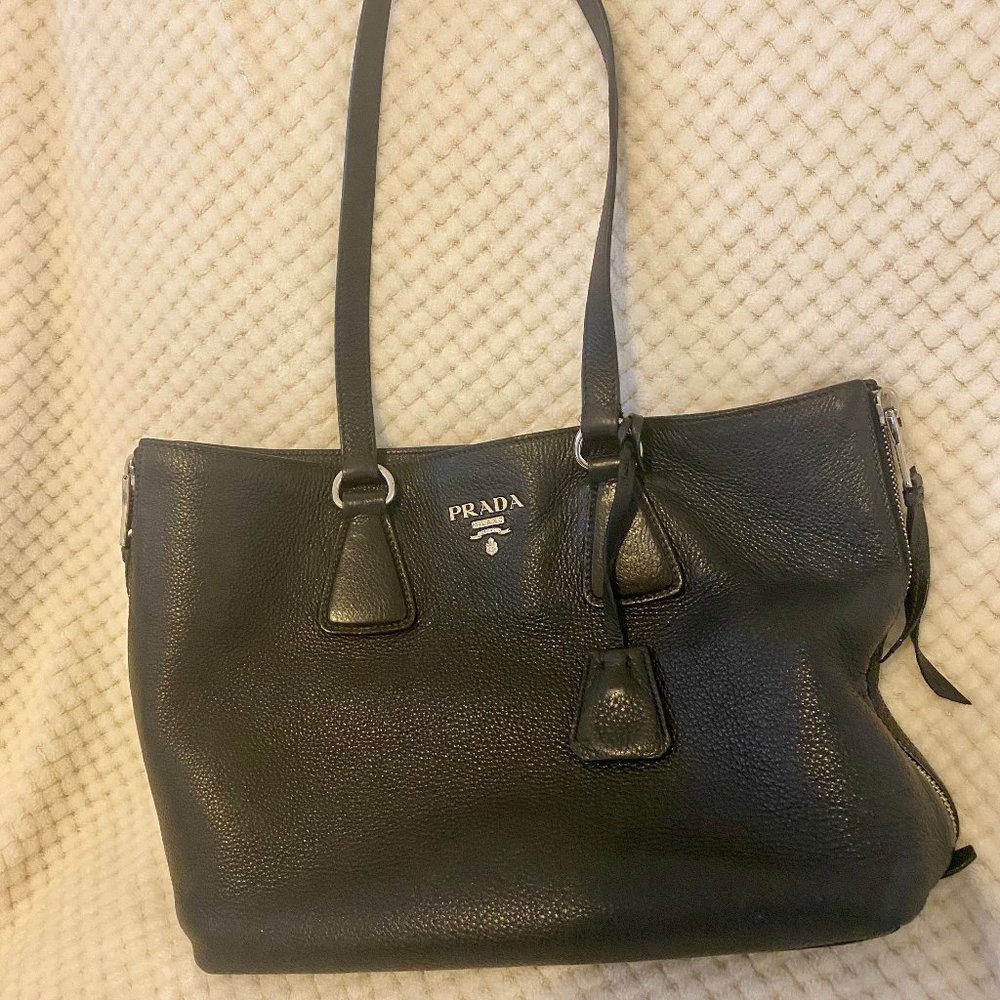 Prada Cervo Zip Large Tote Black Leather Shoulder